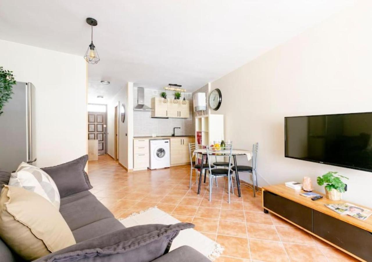 Cosy Apartment In Los Cristianos 5Min To The Ocean Zewnętrze zdjęcie
